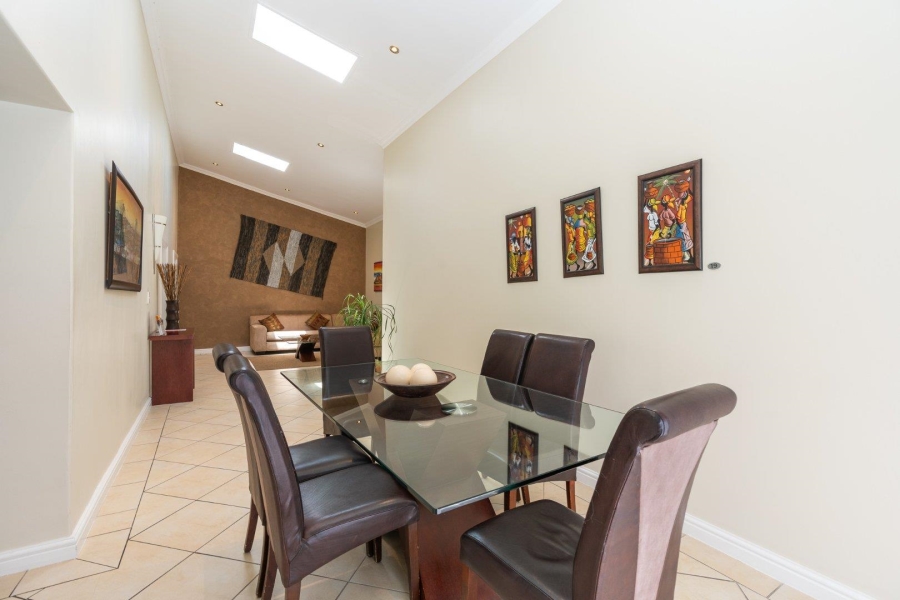 6 Bedroom Property for Sale in Milnerton Western Cape